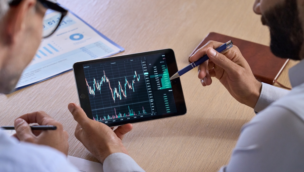 Reseña de Quintustrade.com (Quintustrade) – Trading Seguro y Todo en Uno para Comodidad y Control